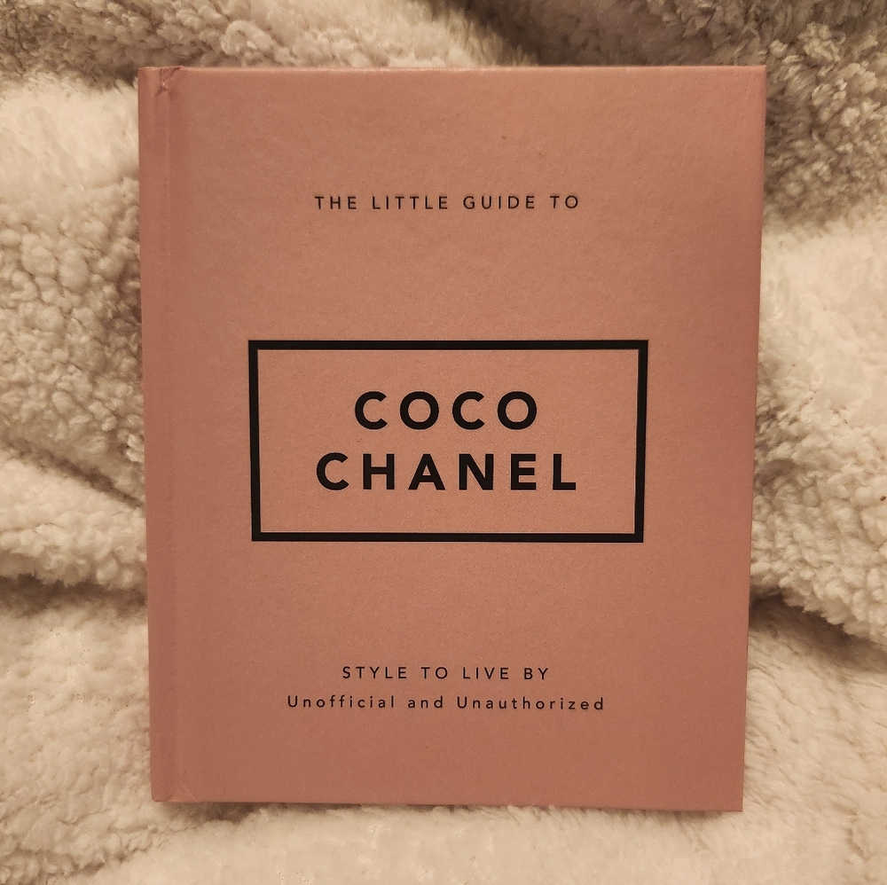 The Little Guide to Coco Chanel - Style to Live By Hardcover Book NWOT